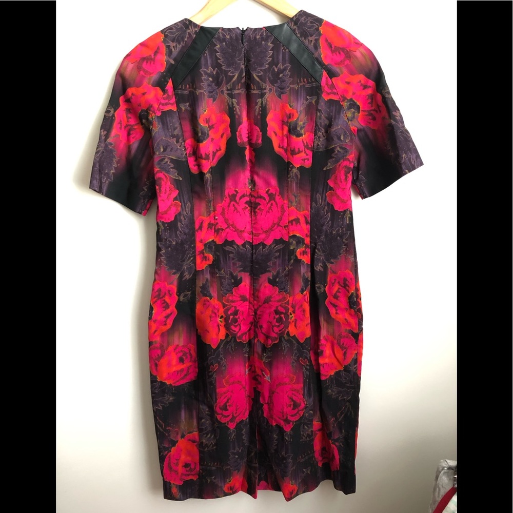 Nanette Lepore Short Sleeve Red Flower Dress 🌹 - Picture 3 of 5